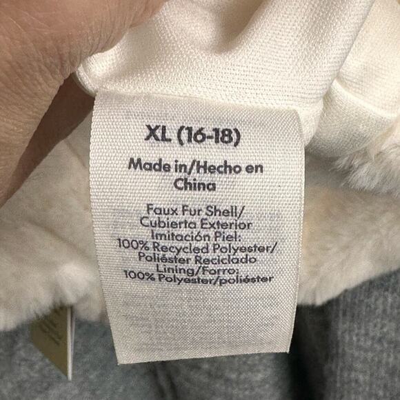 NWT No Boundaries Winter White Faux Fur Bomber - Picture 6 of 6